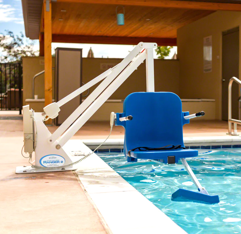 Silla ingreso a piscina de personas con discapacidad, acero inoxidable, pintura electroestática, capacidad de 160 kg