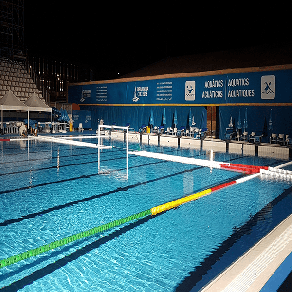 Líneas longitudinales campo femenino de 50m. disposición de colores según normas FINA